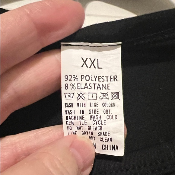 Black T-Shirt with Paws Pink Heart Design - Picture 4 of 5